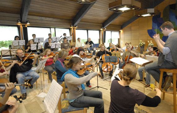 Orchesterprobe in der Jugendherberge
