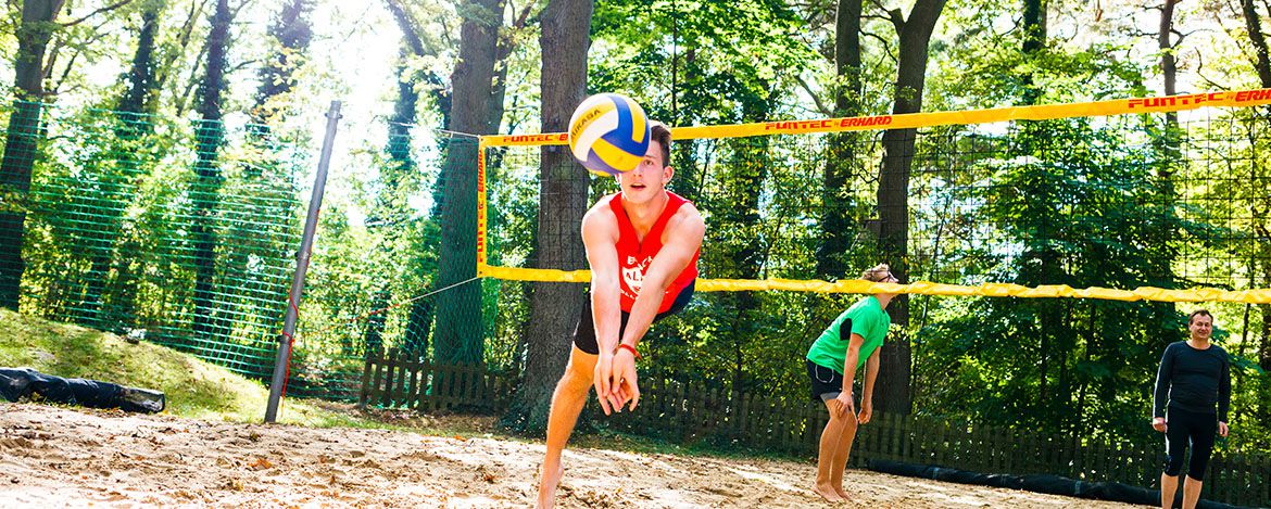 Sportgruppen DJH Row Wald Sand Kinder Volleyball