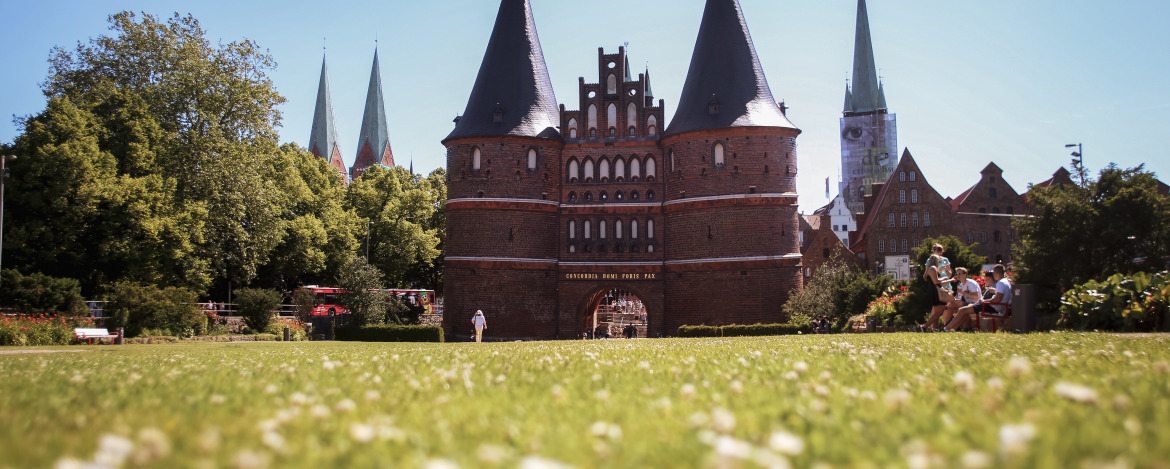 Familienurlaub Lübeck - Vor dem Burgtor