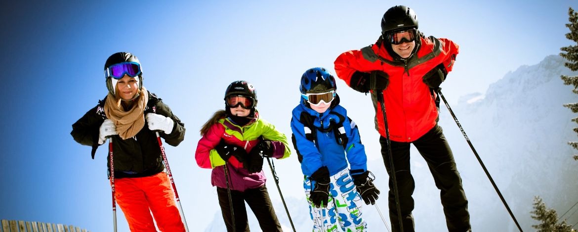 Skiurlaub mit der ganzen Familie in den Alpen