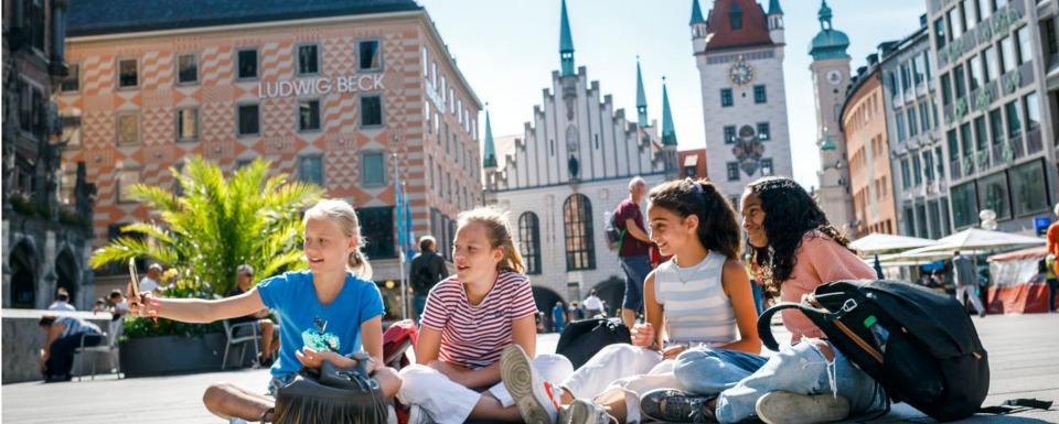 Klassenfahrt nach München, zum Marienplatz und anderen Sehenswürdigkeiten der Stadt 