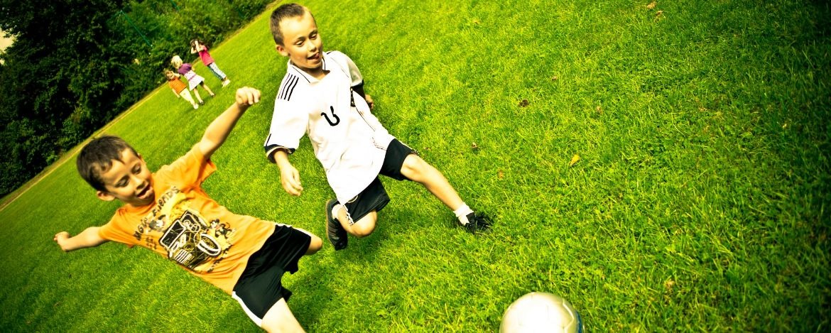 Fußballspiel an der Jugendherberge